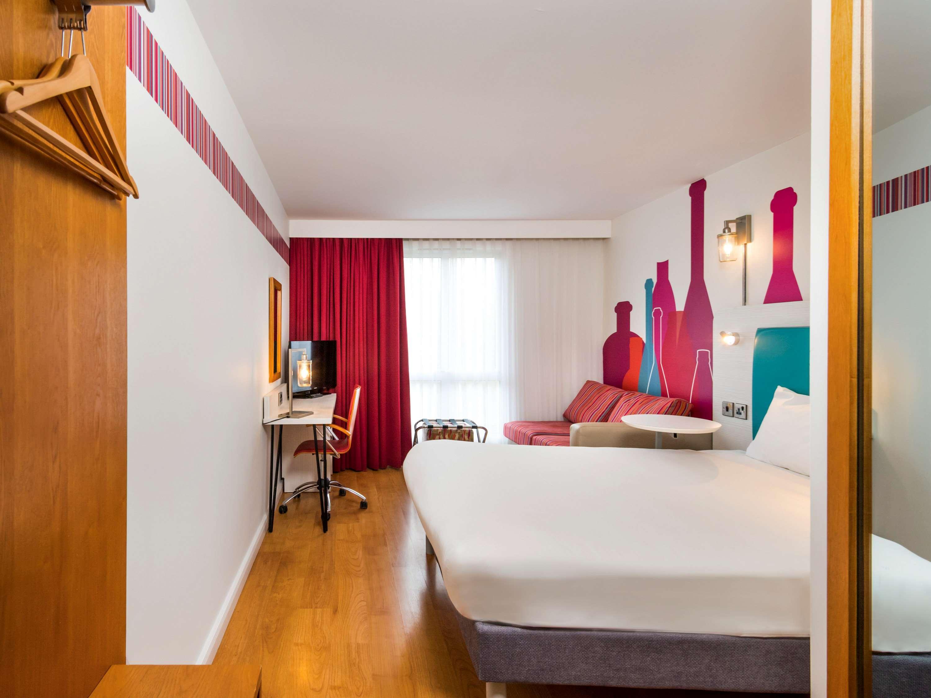 Ibis Styles Barnsley Hotel Exterior photo