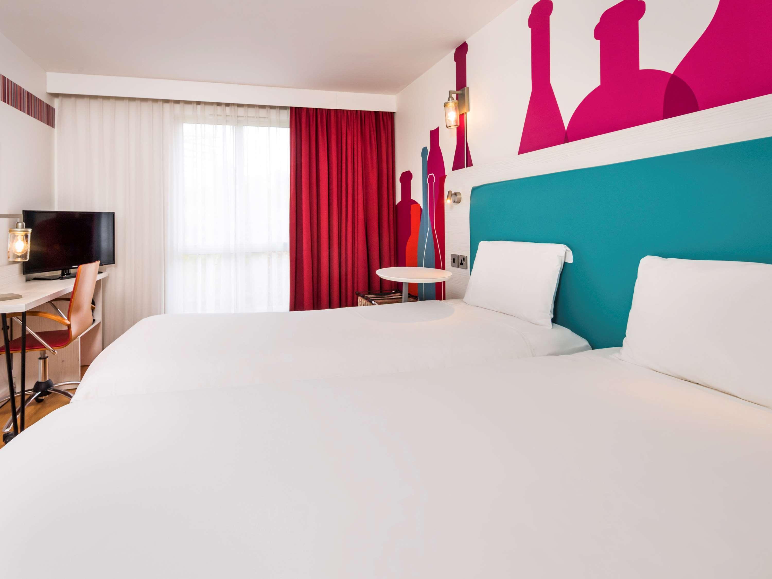 Ibis Styles Barnsley Hotel Exterior photo