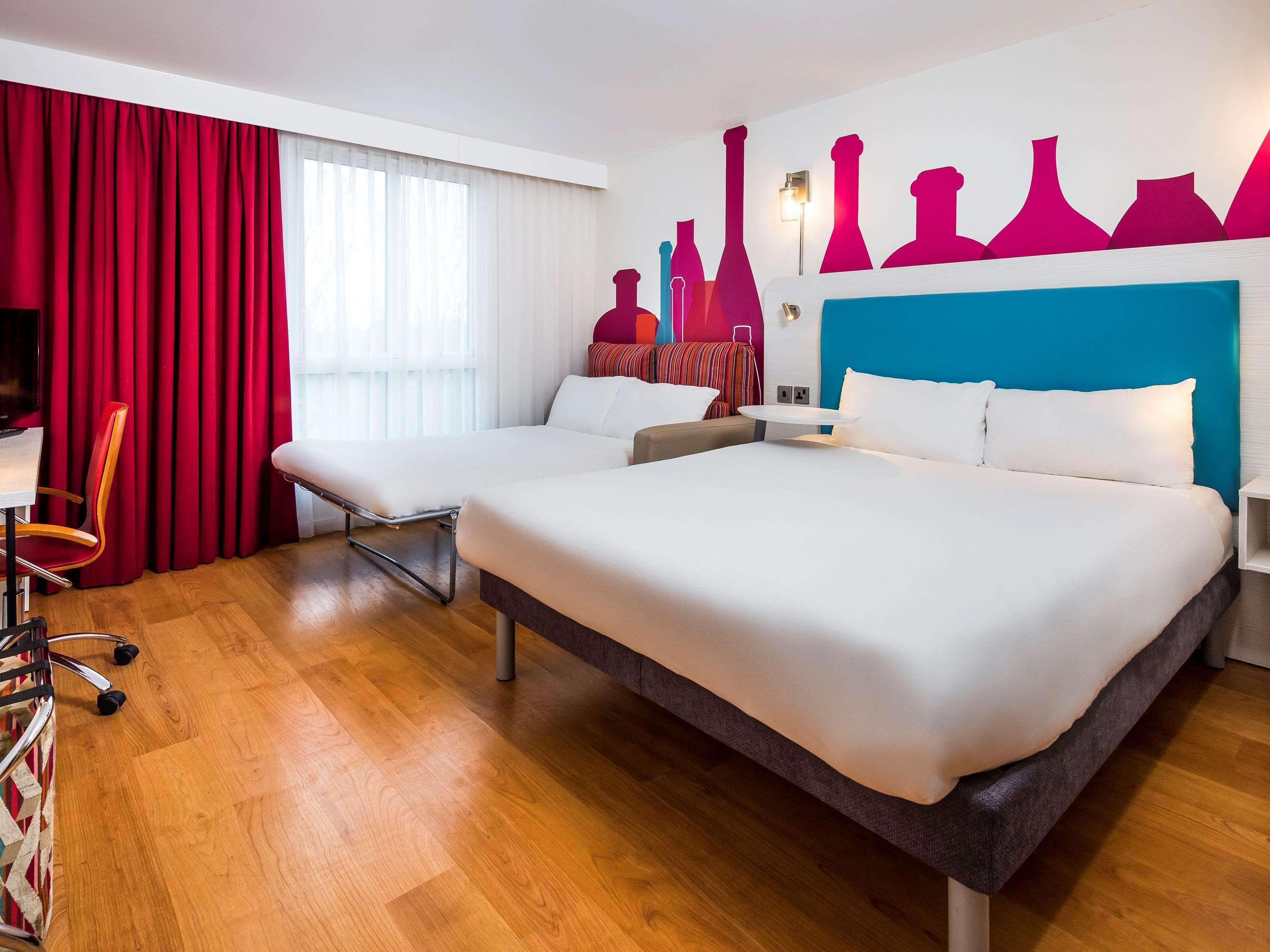 Ibis Styles Barnsley Hotel Exterior photo